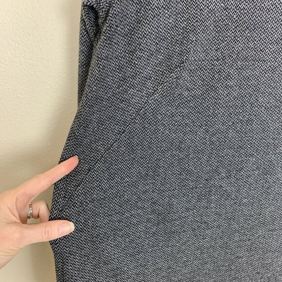 J. Jill Ponte Knit Tunic Top Womens Size M Gray Herringbone Boat Neck 3/4 Sleeve - Picture 8 of 15